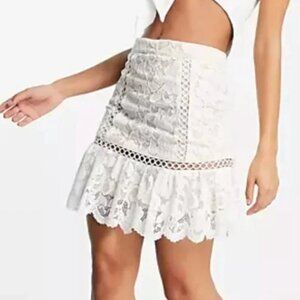 Love Triangle Lace Mini Skirt - Ivy - Size 2